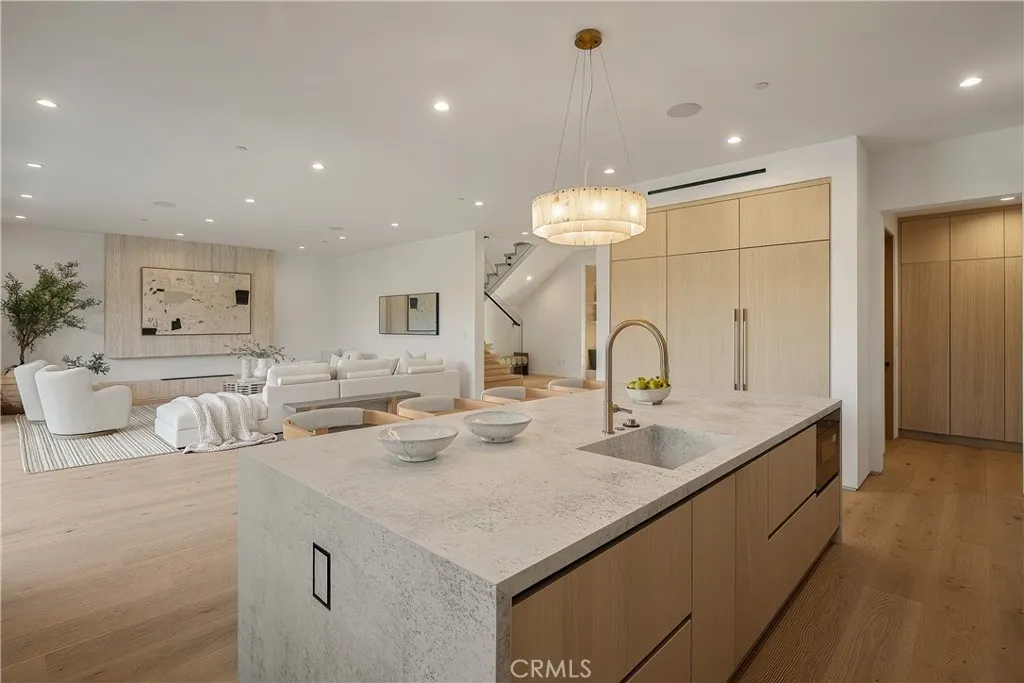 Additional image 11 of 15451 Camarillo Street, Sherman Oaks, CA 91403