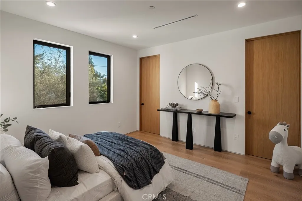 Additional image 65 of 15451 Camarillo Street, Sherman Oaks, CA 91403