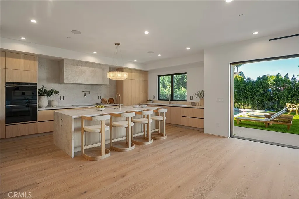Additional image 47 of 15451 Camarillo Street, Sherman Oaks, CA 91403