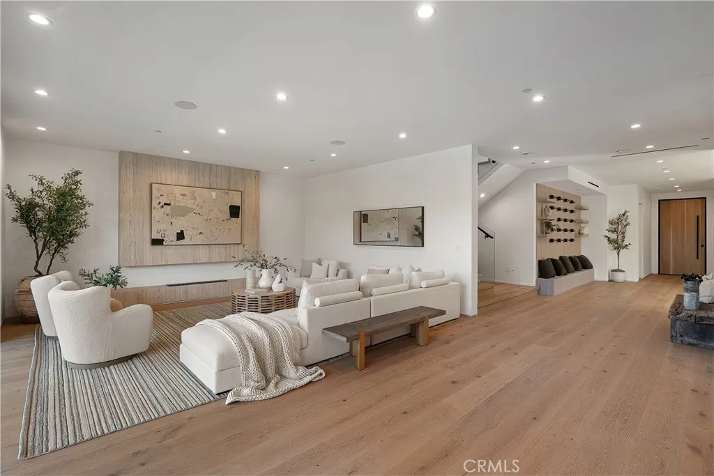 Additional image 46 of 15451 Camarillo Street, Sherman Oaks, CA 91403