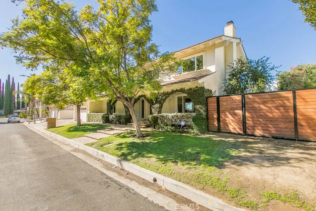 20380 Alerion Place, Woodland Hills, CA 91364