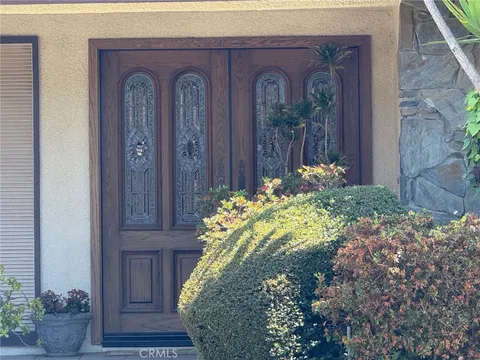1502 Longmont Place, Santa Ana, CA MLS: OC25104053
