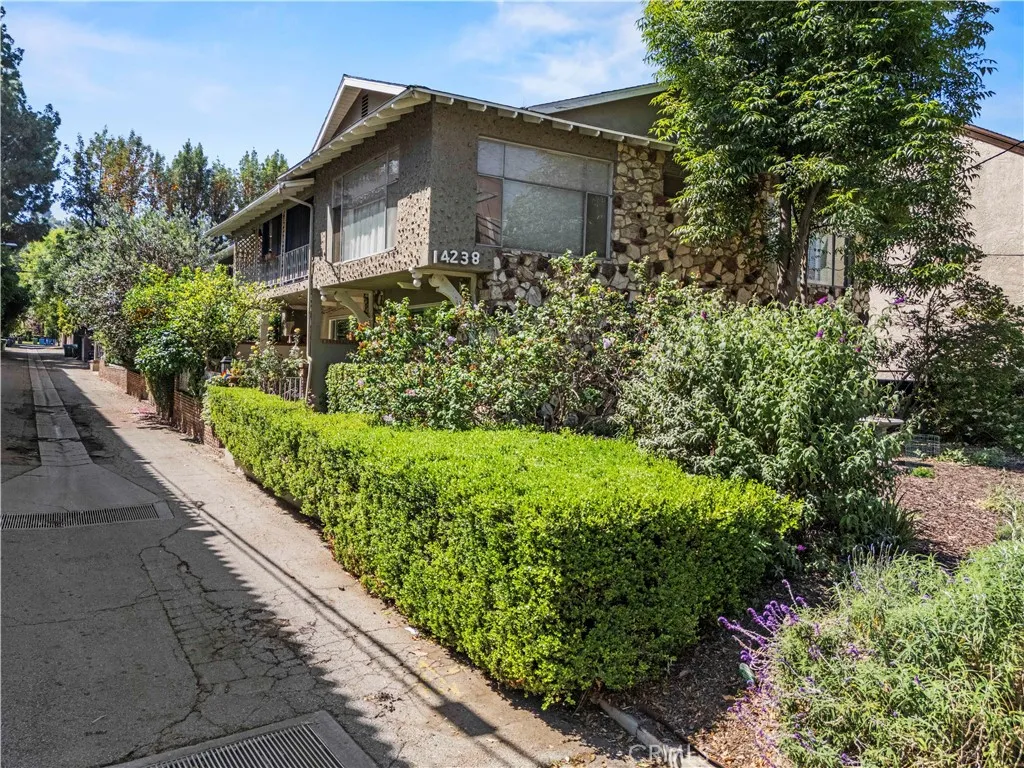 Additional image 60 of 14238 Dickens St Unit 4, Sherman Oaks, CA 91423