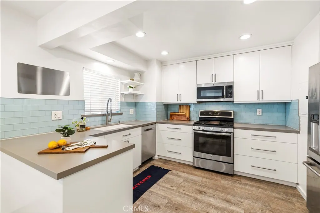 Additional image 41 of 14238 Dickens St Unit 4, Sherman Oaks, CA 91423