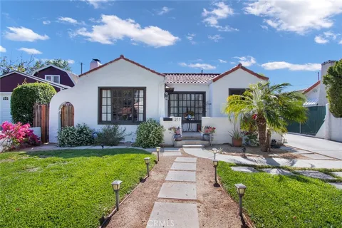 211 N Frederic Street, Burbank, CA 91505 - MLS#: SB25109302