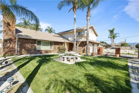 946 S Sycamore Avenue, Rialto, CA MLS: IG25066949