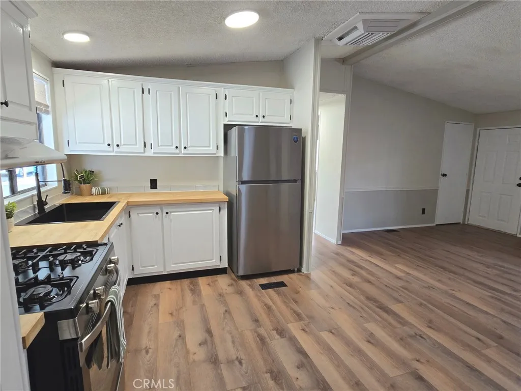 Additional image 10 of 32900 Riverside Dr Unit 94, Lake Elsinore, CA 92530