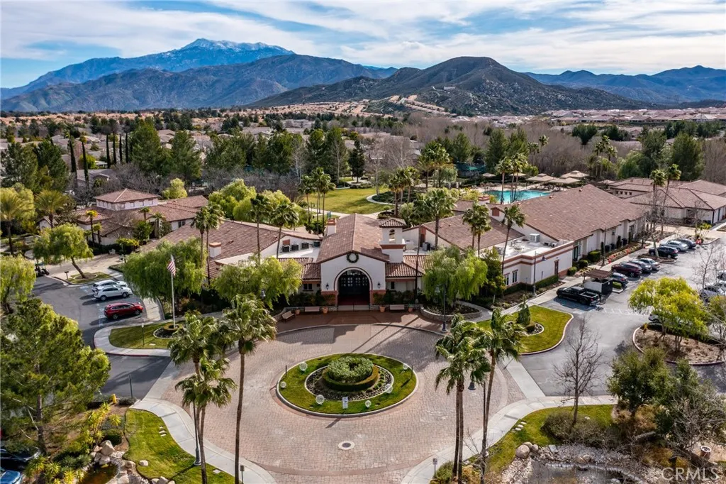 346 Mock Blf, Beaumont, CA 92223