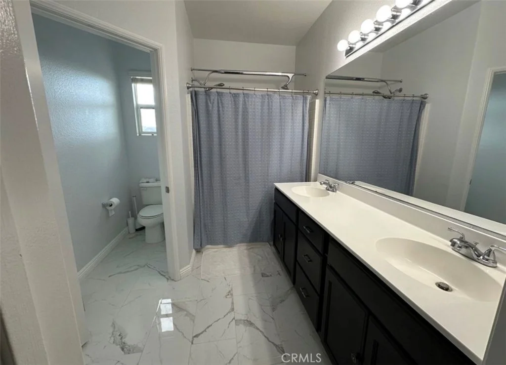 15423 Park Point Ave, Lake Elsinore, CA 92532