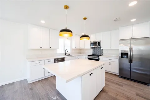 23687 Canyon Lake Drive N, Canyon Lake, CA 92587 - MLS#: SW25047858