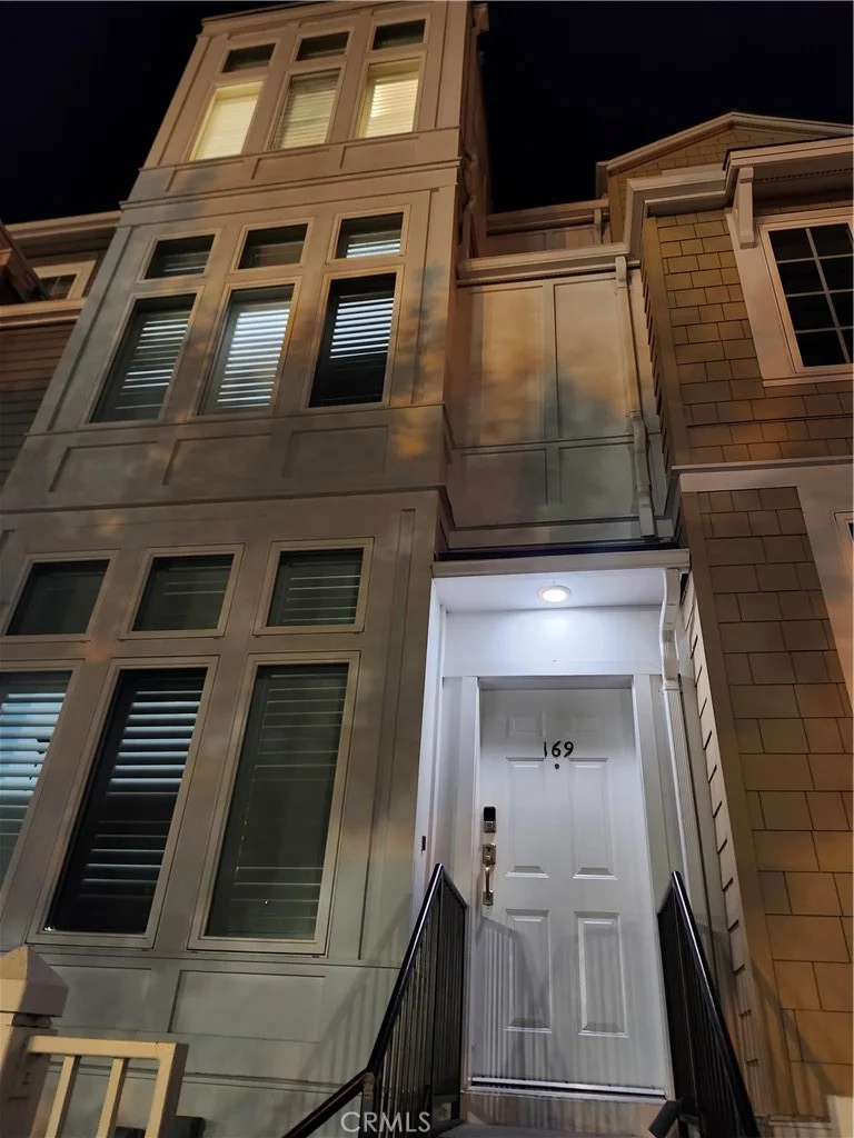 169 Laurel Grove Ln, San Jose, CA 95126