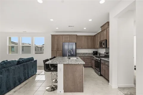 26149 Park Ave Unit 54, Loma Linda, CA MLS: CV25032376