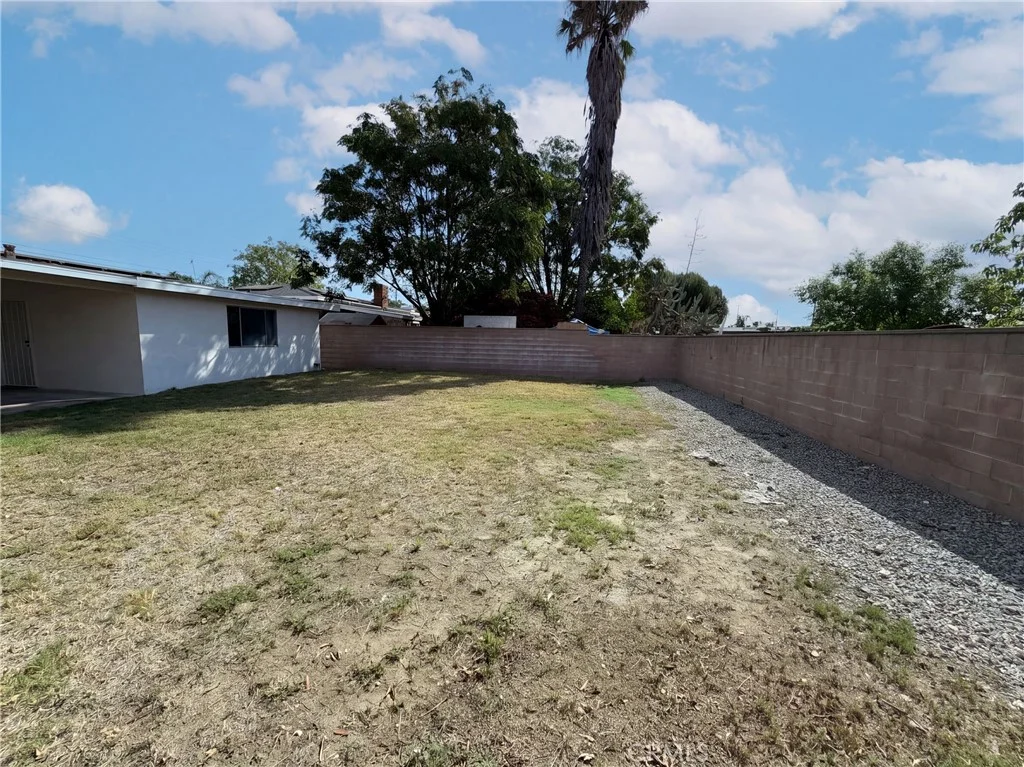 17787 Ivy Ave, Fontana, CA 92335