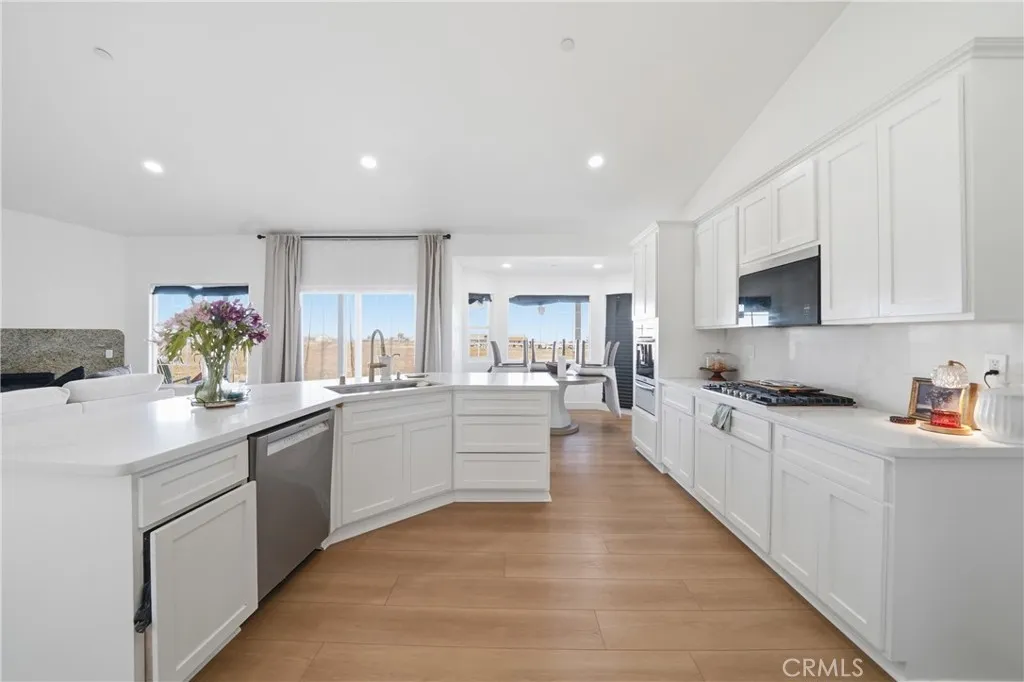 Additional image 35 of 7576 Sunset Rd, Phelan, CA 92371