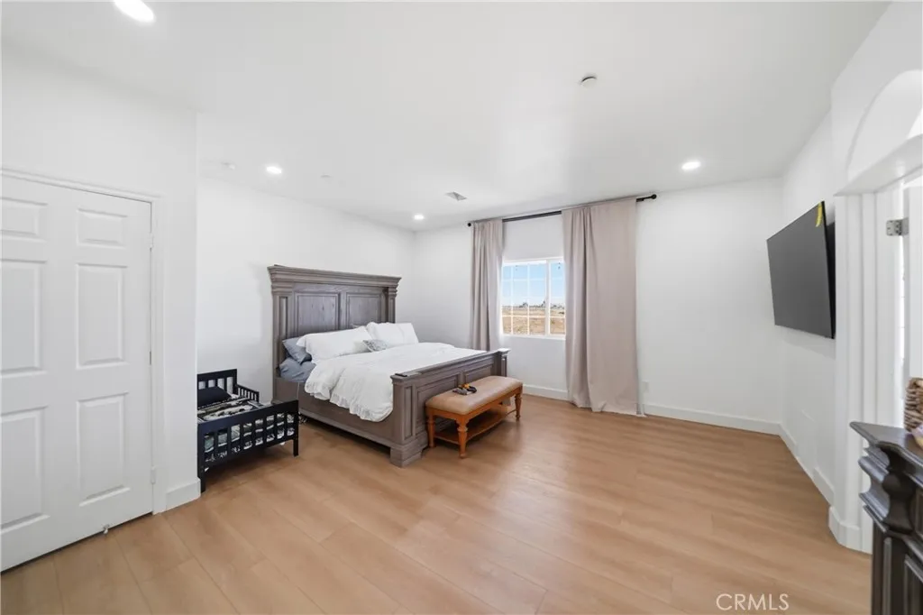 Additional image 46 of 7576 Sunset Rd, Phelan, CA 92371