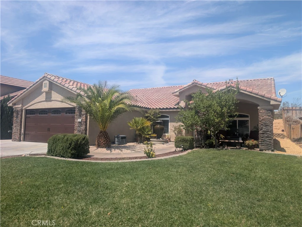 27492 Silver Lakes Pkwy, Helendale, CA 92342