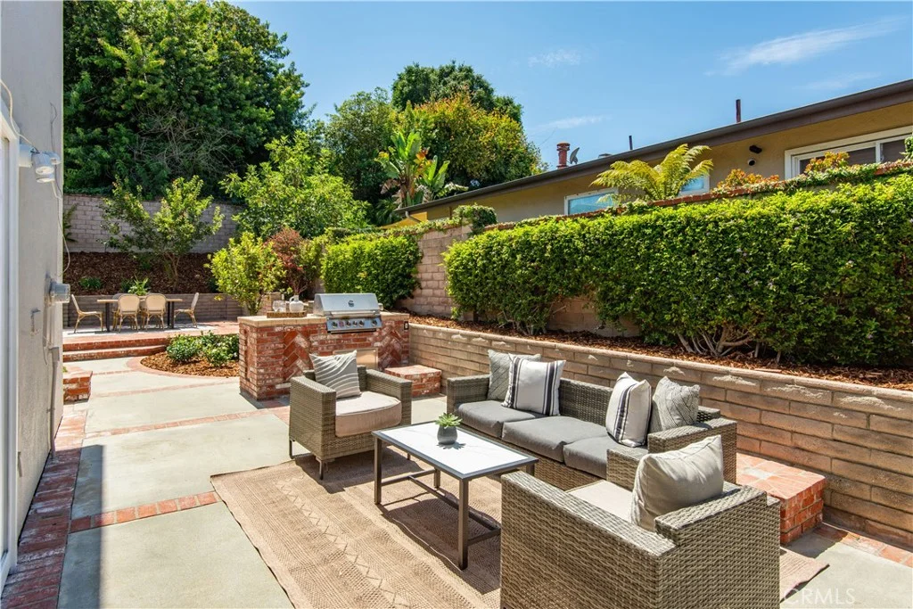 27857 Longhill Dr, Rancho Palos Verdes, CA 90275