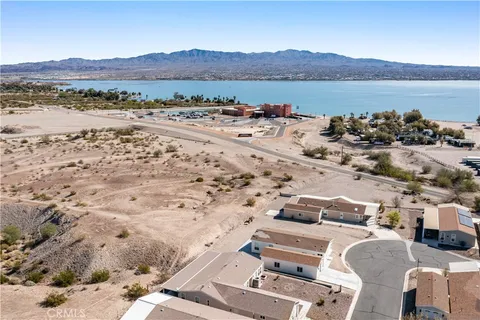 12600 Havasu Lake Road Unit 6, Needles, CA MLS: OC25056421