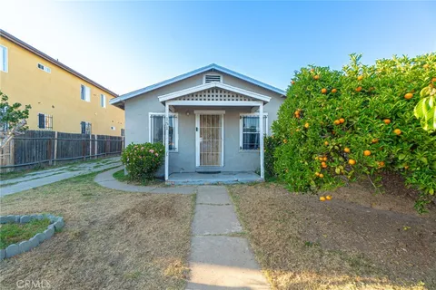 151 E 105th Street, Los Angeles, CA MLS: DW25115265