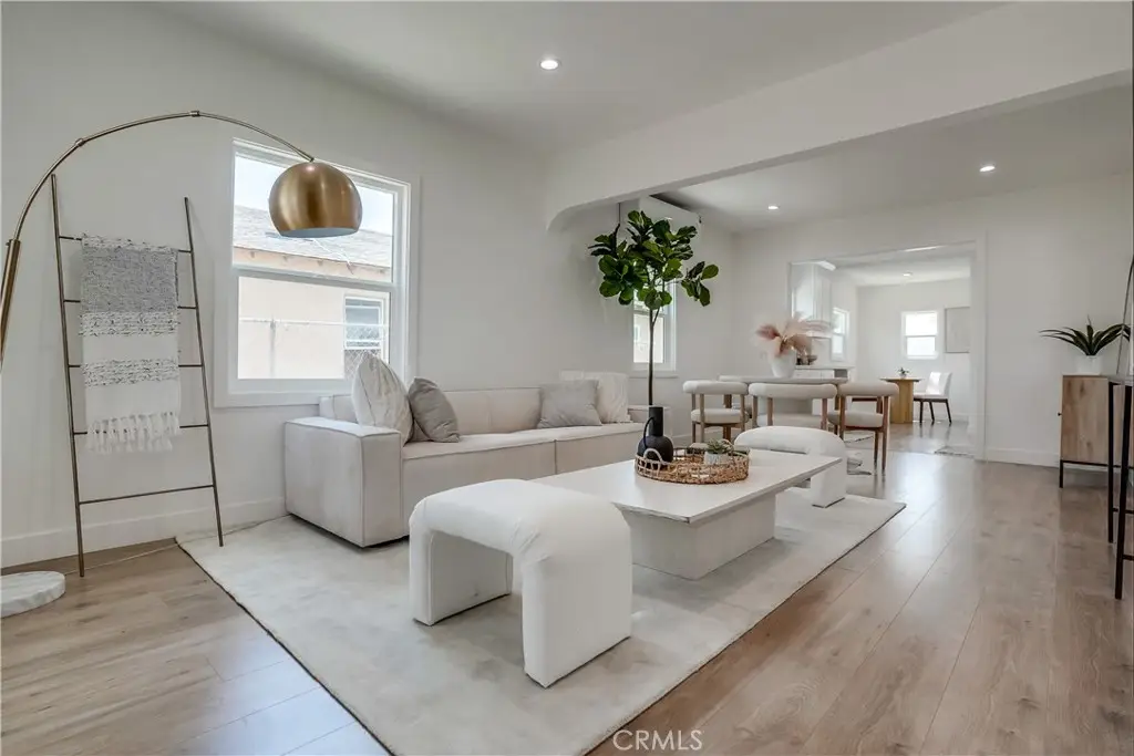 918 E 97th Street, Los Angeles, CA 90002