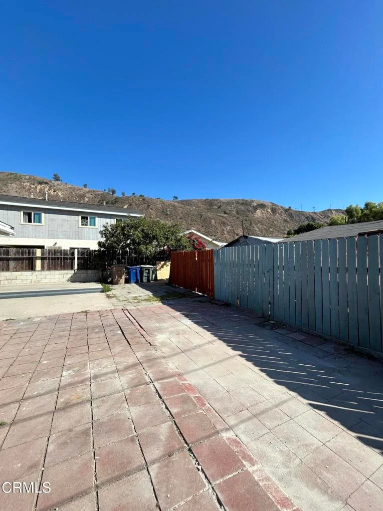 144 El Medio Street, Ventura, CA 93001