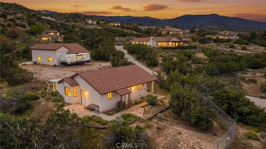 Additional image 3 of 2929 Snow Line Dr, Pinon Hills, CA 92372