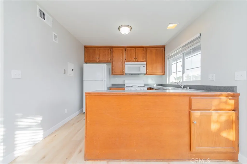 Additional image 31 of 6 Exeter Unit 16, Irvine, CA 92612