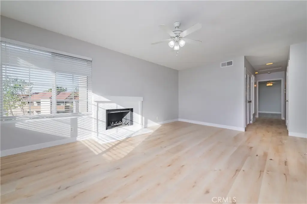 Additional image 4 of 6 Exeter Unit 16, Irvine, CA 92612