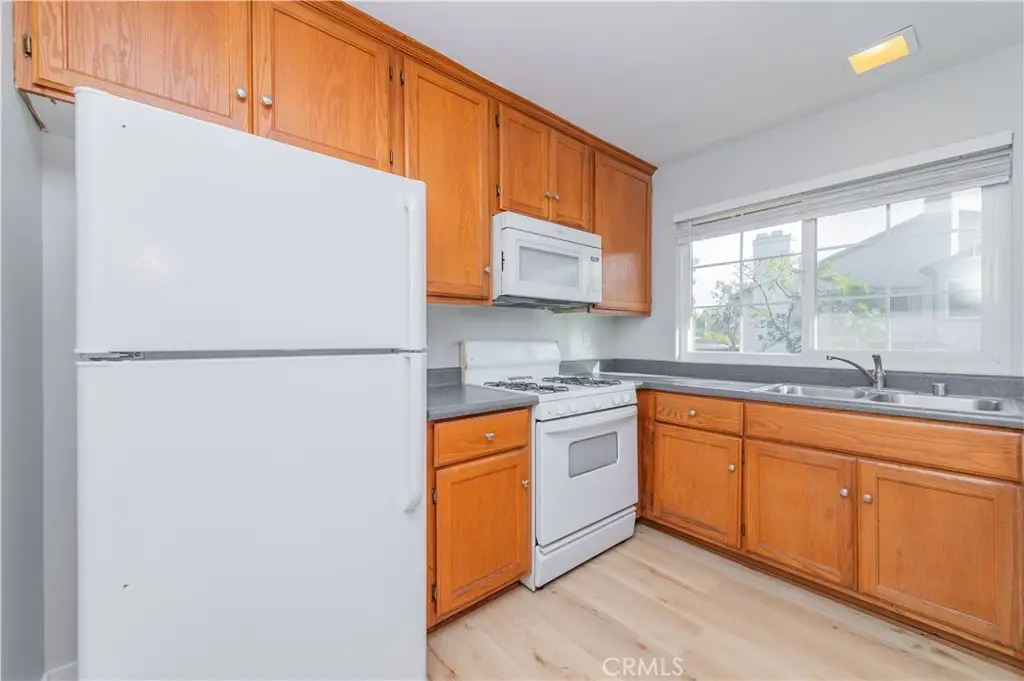 Additional image 11 of 6 Exeter Unit 16, Irvine, CA 92612