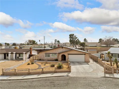 904 Pinon Drive, Barstow, CA MLS: HD25085242