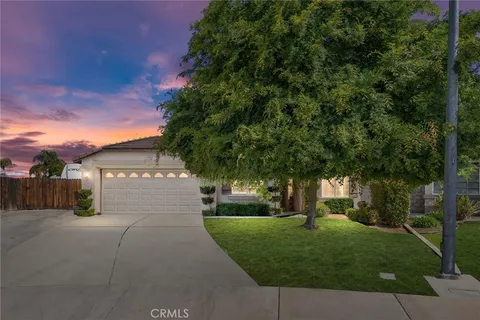 5525 Cherry Creek Lane, Bakersfield, CA MLS: PI25104700