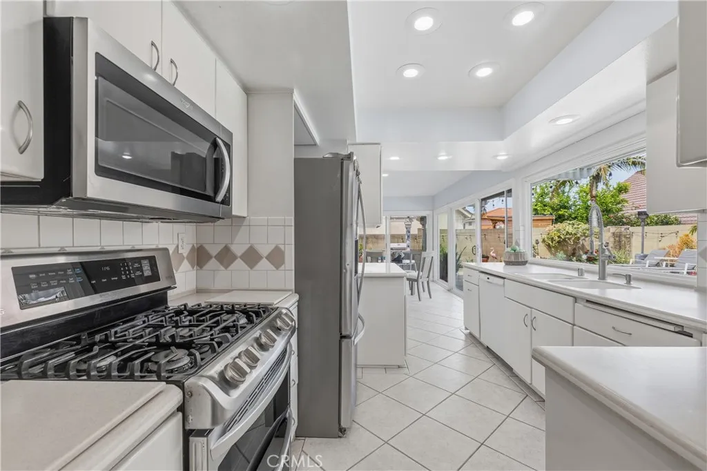 Additional image 71 of 4395 Avenida Carmel, Cypress, CA 90630