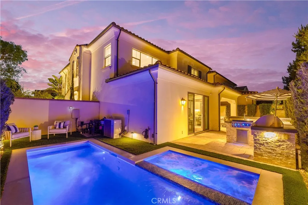 Additional image 88 of 100 Pumpkin, Irvine, CA 92620