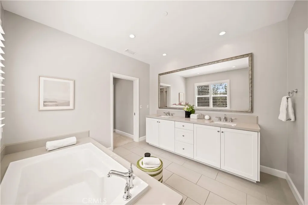 Additional image 124 of 100 Pumpkin, Irvine, CA 92620