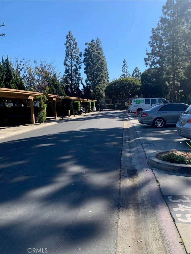 16211 Downey Ave, Paramount, CA 90723