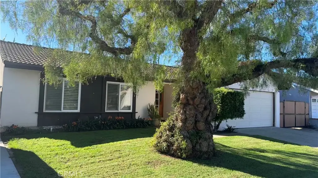 9466 Warbler Ave., Fountain Valley, CA 92708