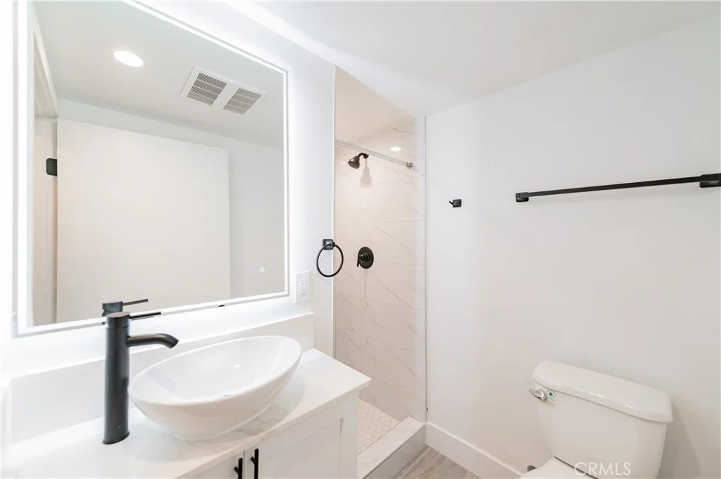 Additional image 16 of 5654 La Mirada Avenue, Los Angeles, CA 90038