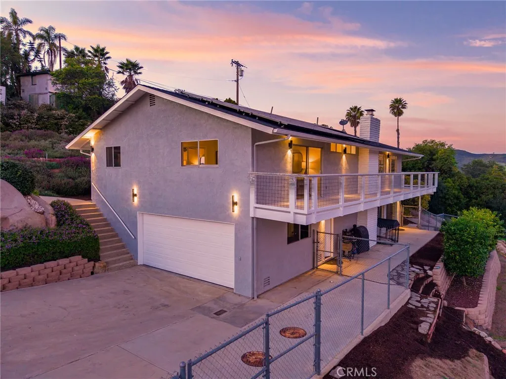 Additional image 2 of 358 Sunrise Circle, Vista, CA 92084