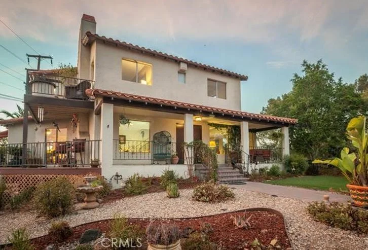 596 Tamarac Dr, Pasadena, CA 91105