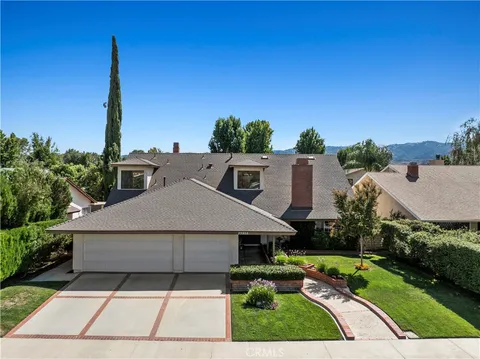 23922 Avenida Crescenta, Valencia, CA MLS: SR25078225
