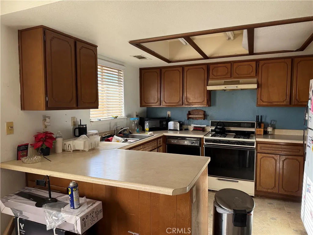 Additional image 12 of 16082 Dale Evans Parkway, Apple Valley, CA 92307