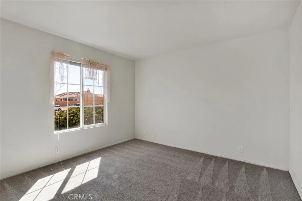 Additional image 86 of 18766 Kitom Rd, Apple Valley, CA 92308