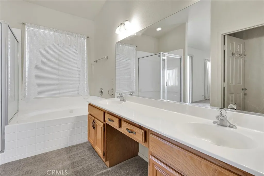 Additional image 40 of 18766 Kitom Rd, Apple Valley, CA 92308