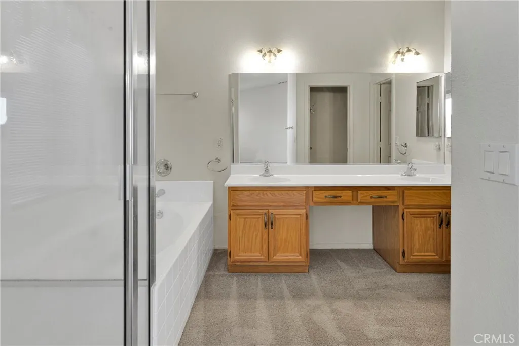Additional image 38 of 18766 Kitom Rd, Apple Valley, CA 92308