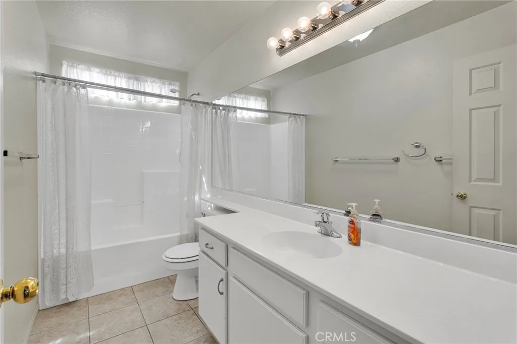 Additional image 33 of 18766 Kitom Rd, Apple Valley, CA 92308
