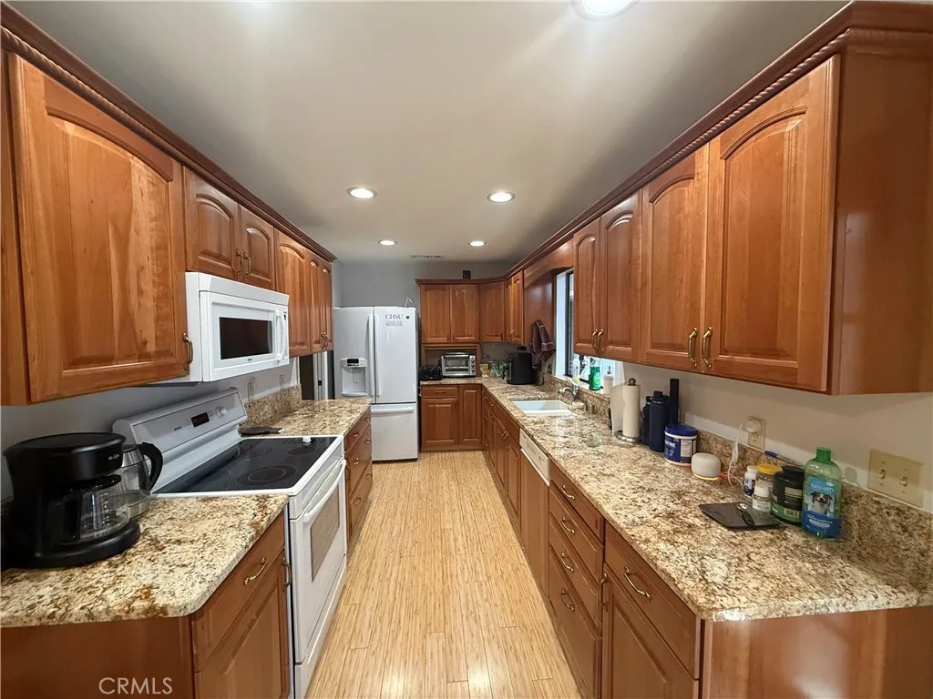 Additional image 4 of 1854 Cougar Lane, Clovis, CA 93611