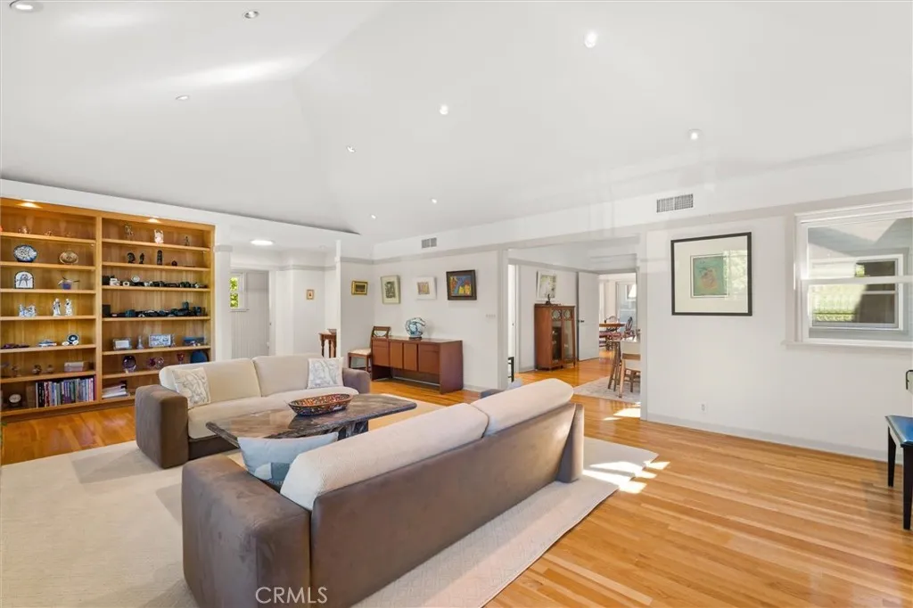 Additional image 7 of 632 S. Grand Avenue, Pasadena, CA 91105