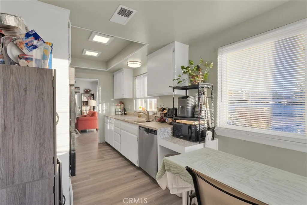 Additional image 16 of 13167 Olathe Road, Apple Valley, CA 92308