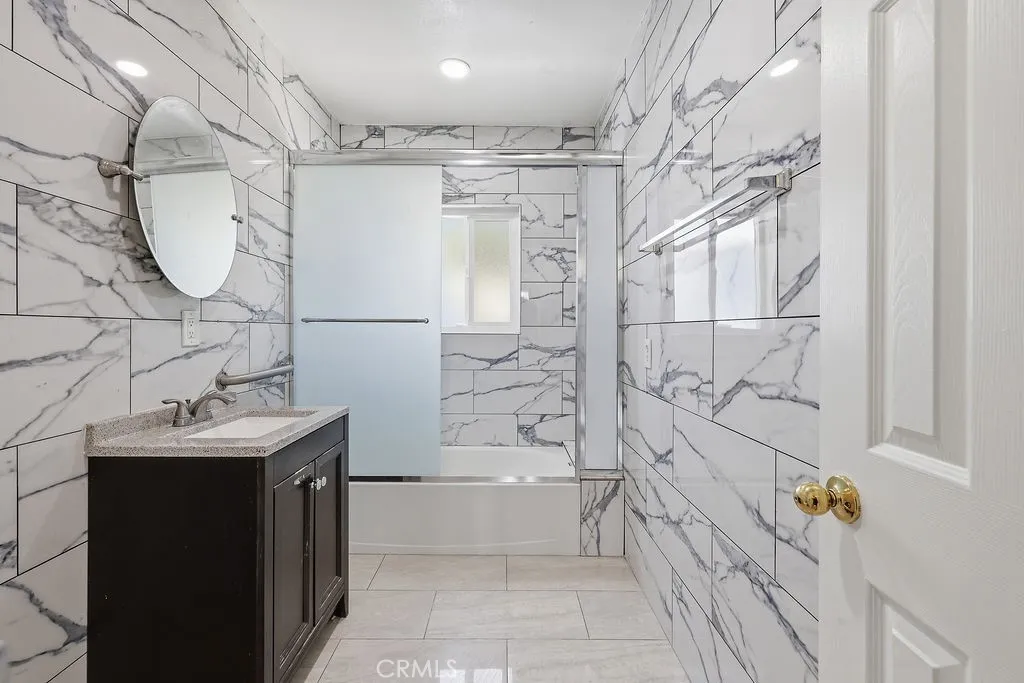 Additional image 50 of 557 W Oldfield Street, Lancaster, CA 93534