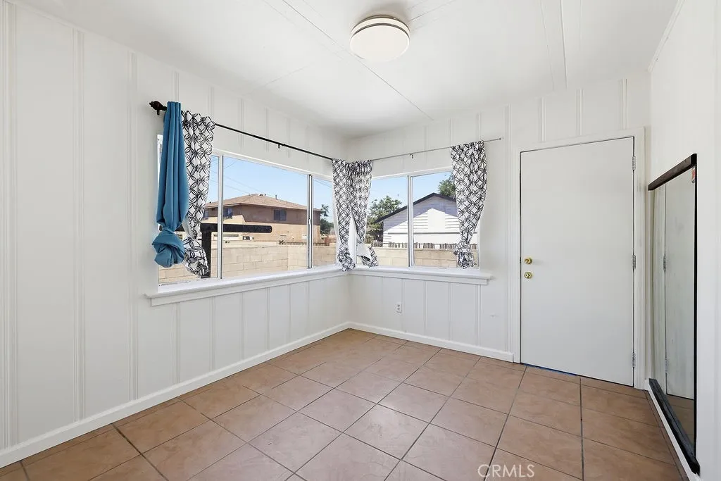 Additional image 55 of 557 W Oldfield Street, Lancaster, CA 93534